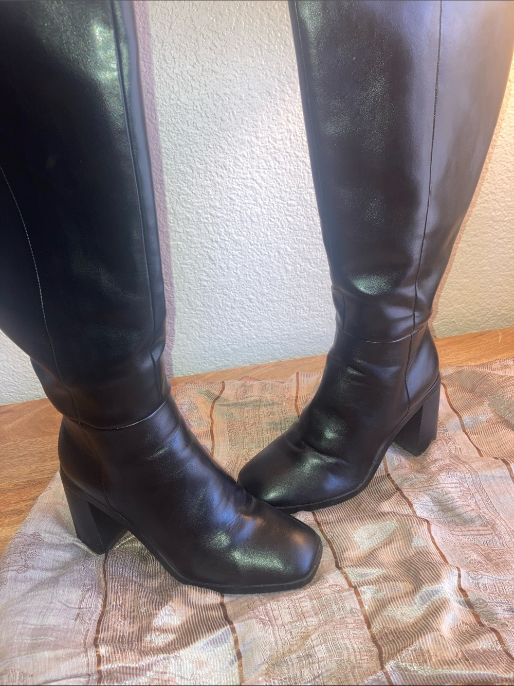 Dolce Vita Black Over-the-Knee Block Heel Boots 7.5 wide (Style: Flapper)